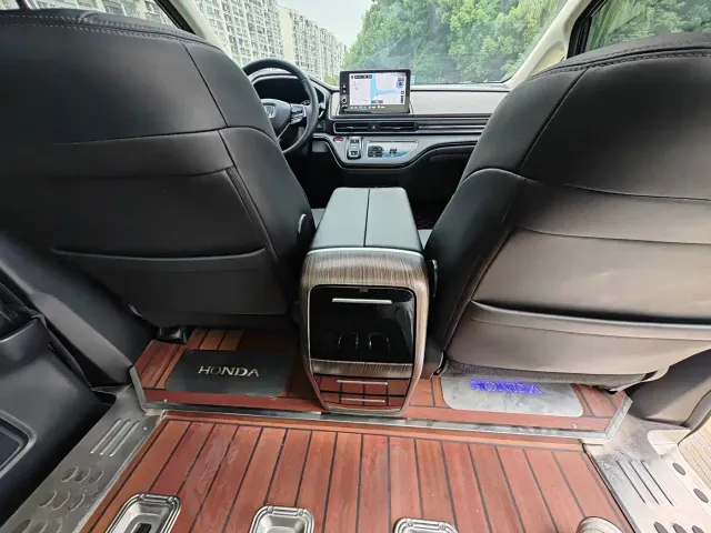 Honda Odyssey — Фото автомобиля 13