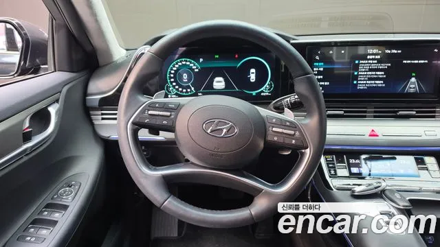 Hyundai Grandeur New — Фото автомобиля 19