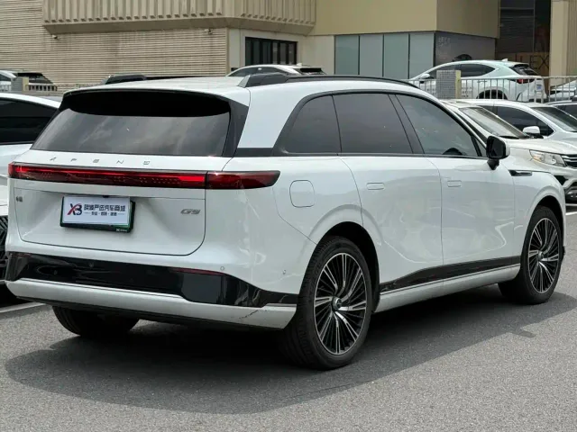 Xpeng G9 — Фото автомобиля 6