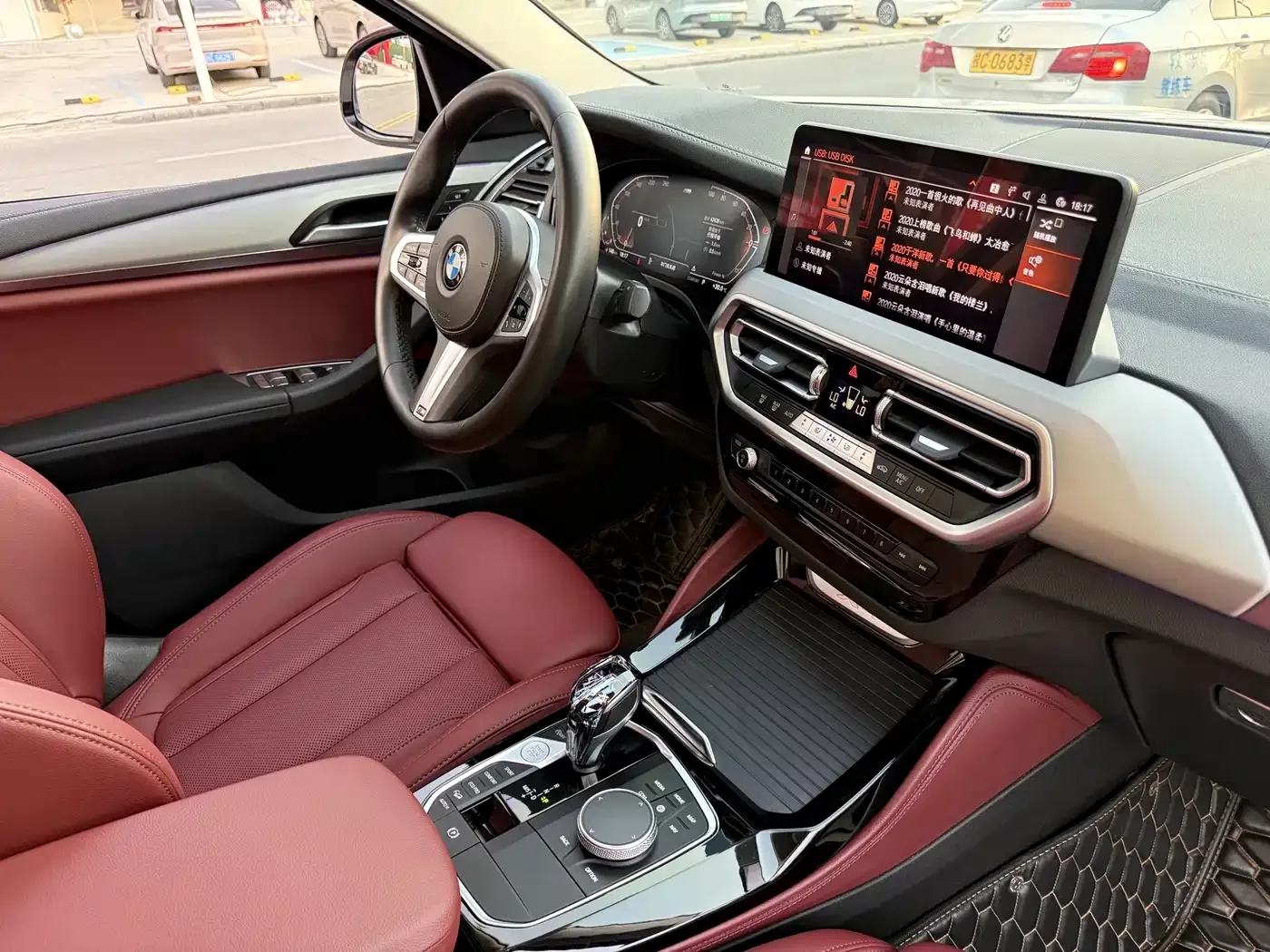 BMW BMW X4 2022 xDrive 25i M Sport Package — Фото автомобиля 16