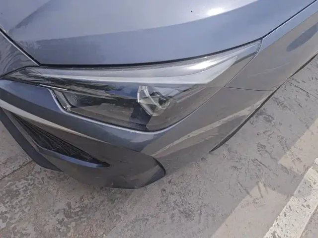 Roewe i5 — Фото автомобиля 5