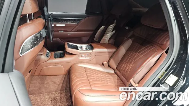 Genesis G90 — Фото автомобиля 12
