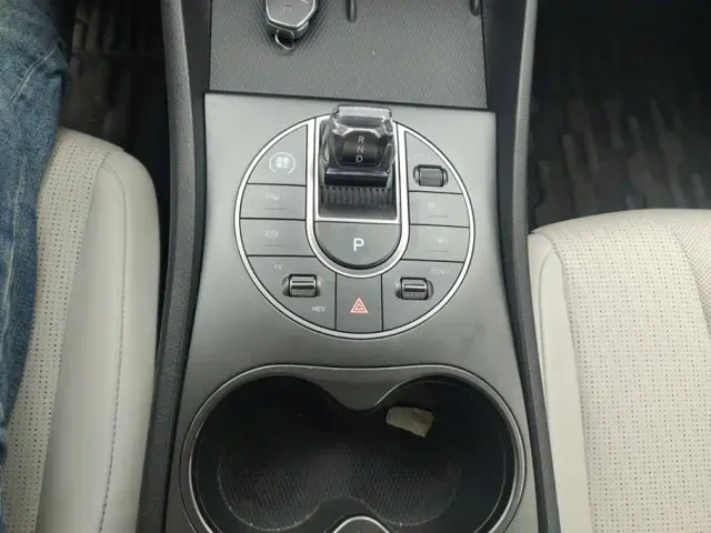 BYD Seal 05 DM-i — Фото автомобиля 16