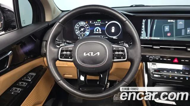 Kia Canival — Фото автомобиля 10