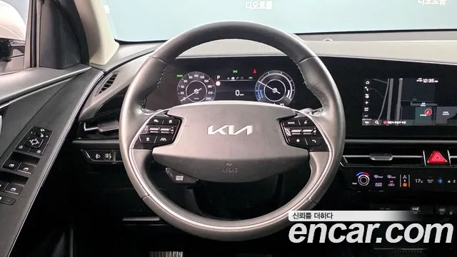 Kia Niro Niro (New) — Фото автомобиля 16
