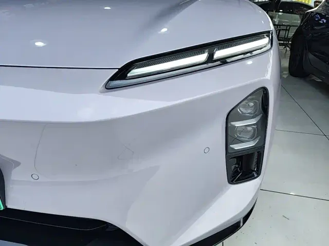 Nio ET5 — Фото автомобиля 23