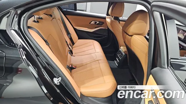 BMW 3-Series 3 серия (G20) 320i M Sport — Фото автомобиля 11