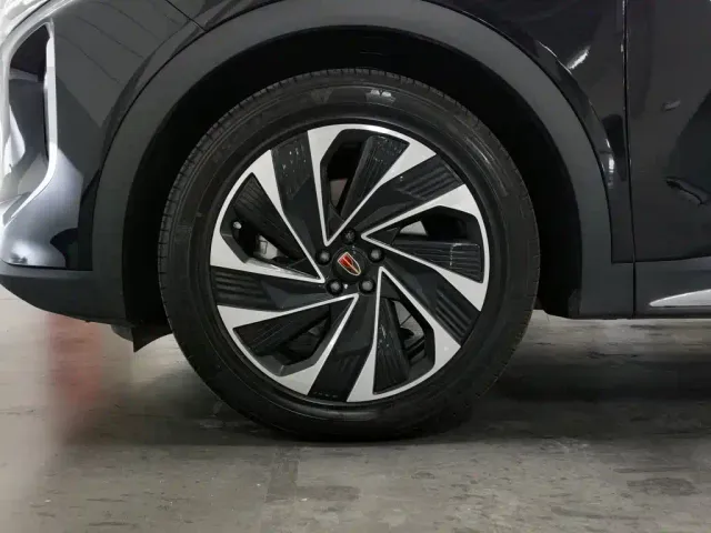 Hongqi Hongqi HS7 PHEV 2024 2.0T PHEV AWD Qichang Edition 7-seater — Фото автомобиля 17