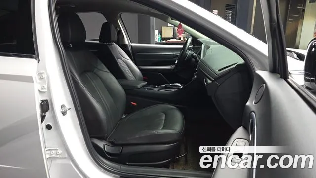 Hyundai Sonata Sonata (DN8) 1.6 Turbo — Фото автомобиля 11