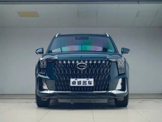 GAC Trumpchi GS8 — Фото автомобиля 2