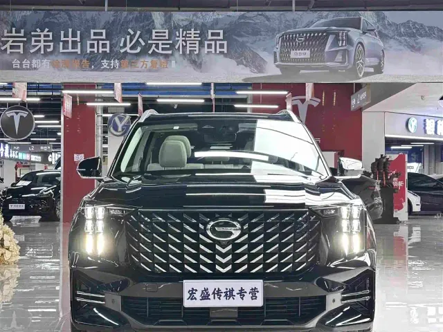 GAC Trumpchi GS8 — Фото автомобиля 3