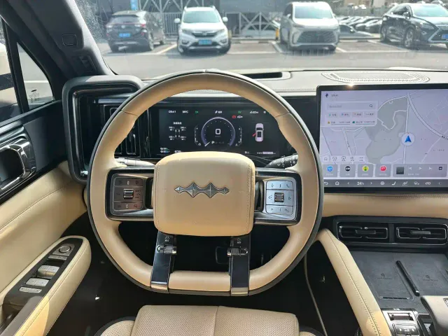 BYD FangChengBao Leopard 5 — Фото автомобиля 3