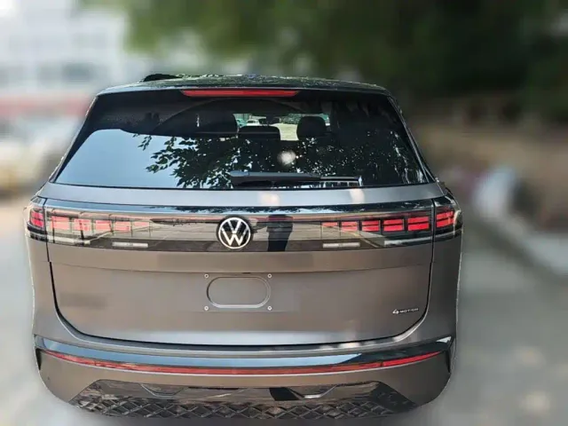 Volkswagen Teramont — Фото автомобиля 9