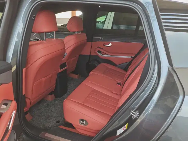BYD Tang L — Фото автомобиля 6