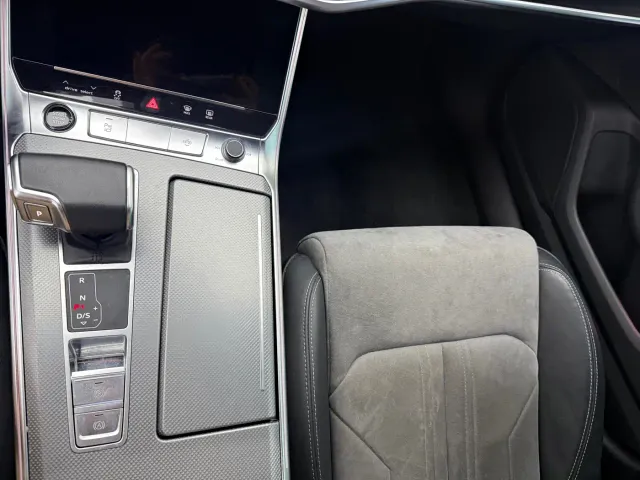 Audi A6L — Фото автомобиля 8