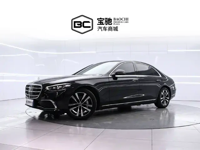 Фотография автомобиля — Mercedes-Benz S-Class
