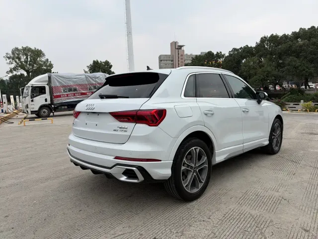 Audi Q3 — Фото автомобиля 9