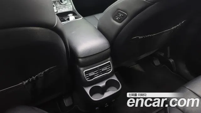 Hyundai Santafe — Фото автомобиля 26