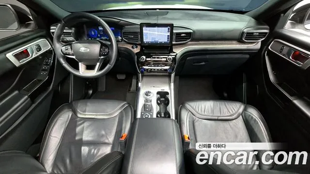 Ford Explorer Explorer 6 поколение 3.0 Platinum 4WD — Фото автомобиля 7