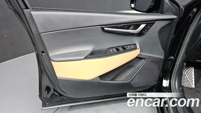 Kia EV6 — Фото автомобиля 23