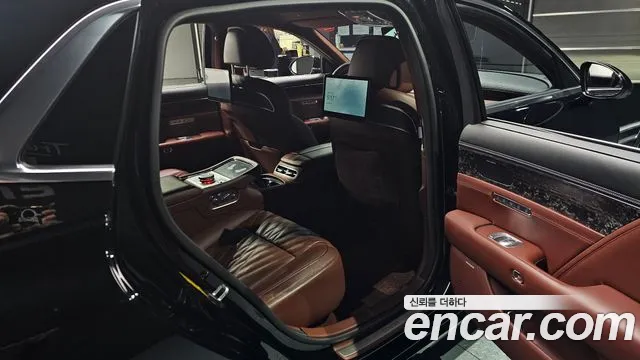 Genesis G90 — Фото автомобиля 13