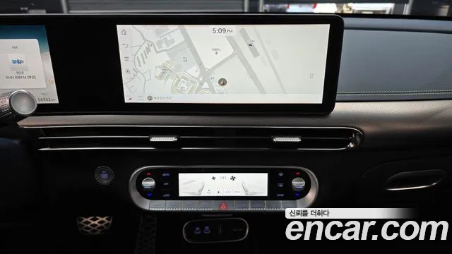 Genesis GV60 — Фото автомобиля 4