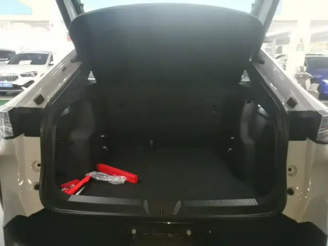 Volkswagen ID. Unyx 06 — Фото автомобиля 17