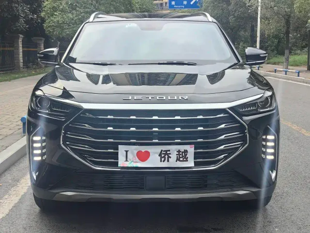 Jetour X70 Plus — Фото автомобиля 2