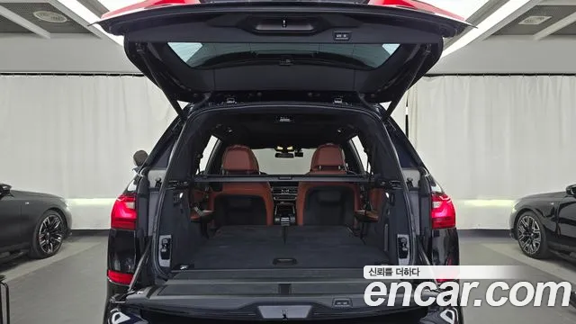 BMW X7 — Фото автомобиля 20