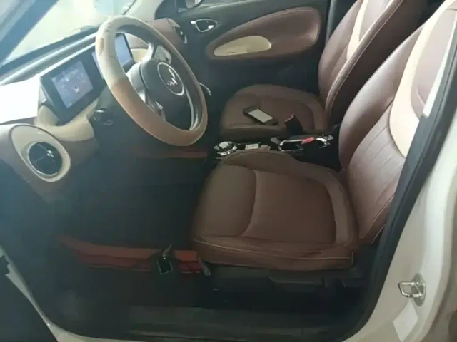Wuling Bingo — Фото автомобиля 14