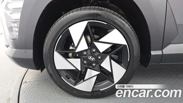 Hyundai Kona — Фото автомобиля 5
