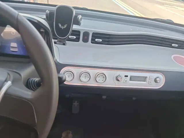 Wuling Hongguang Mini EV — Фото автомобиля 12