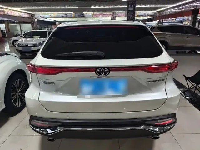 Toyota Harrier — Фото автомобиля 3