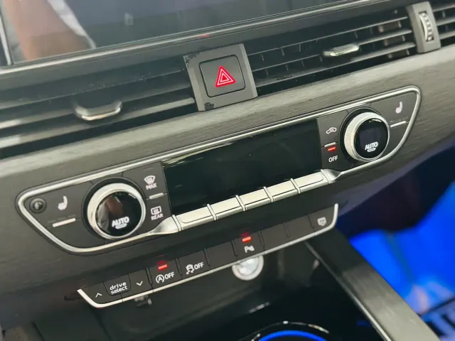 Audi A4L — Фото автомобиля 15
