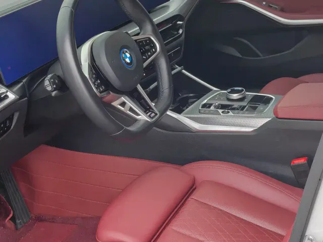BMW i3 — Фото автомобиля 4