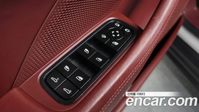Porsche Panamera 976 — Фото автомобиля 30
