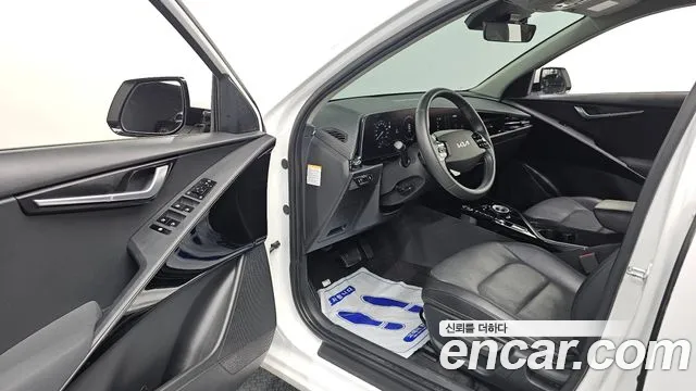 Kia Niro New — Фото автомобиля 15