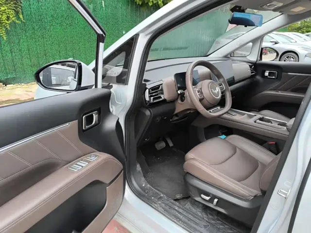 Wuling Starlight 730 — Фото автомобиля 20