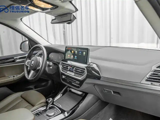 BMW X3 — Фото автомобиля 14