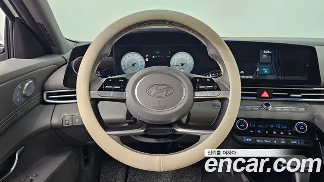 Hyundai Avante CN7 — Фото автомобиля 13