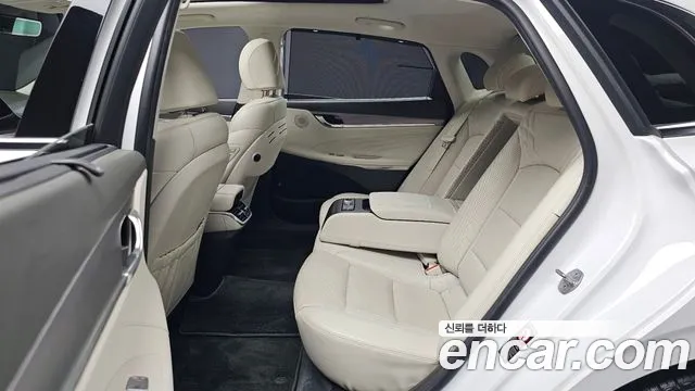 Hyundai Grandeur Grandeur (New) Hybrid — Фото автомобиля 12