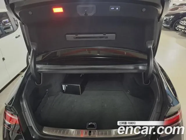Genesis G90 RS4 — Фото автомобиля 15