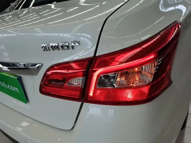 Nissan Sylphy — Фото автомобиля 23