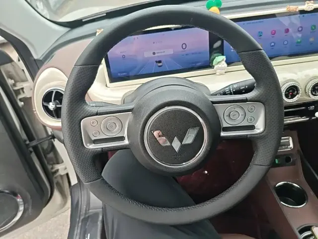 Wuling Bingo — Фото автомобиля 10