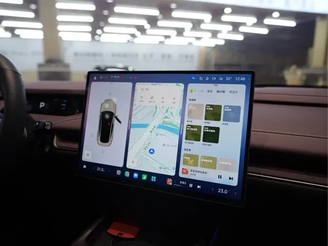 Xiaomi SU7 — Фото автомобиля 16
