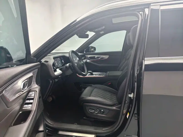 GAC Trumpchi GS8 — Фото автомобиля 13