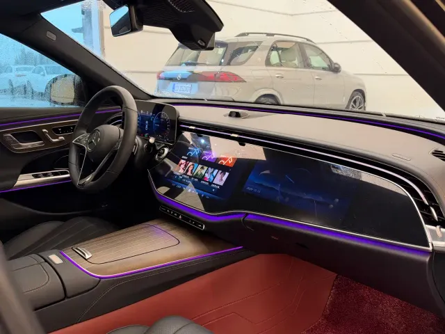 Mercedes-Benz E-Class — Фото автомобиля 13