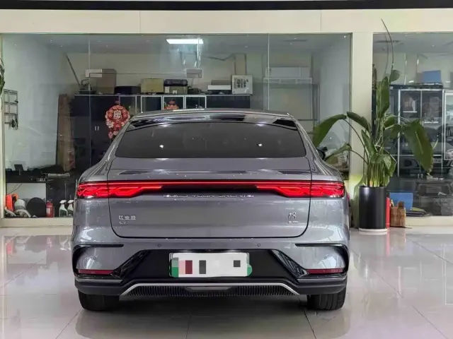BYD Han 2022 EV Genesis Edition 610KM AWD Premium — Фото автомобиля 9