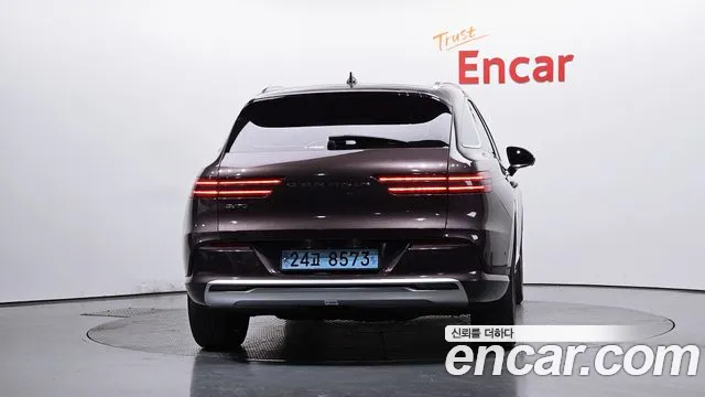 Genesis GV70 — Фото автомобиля 4