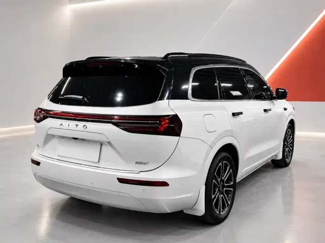 Aito M7 — Фото автомобиля 6